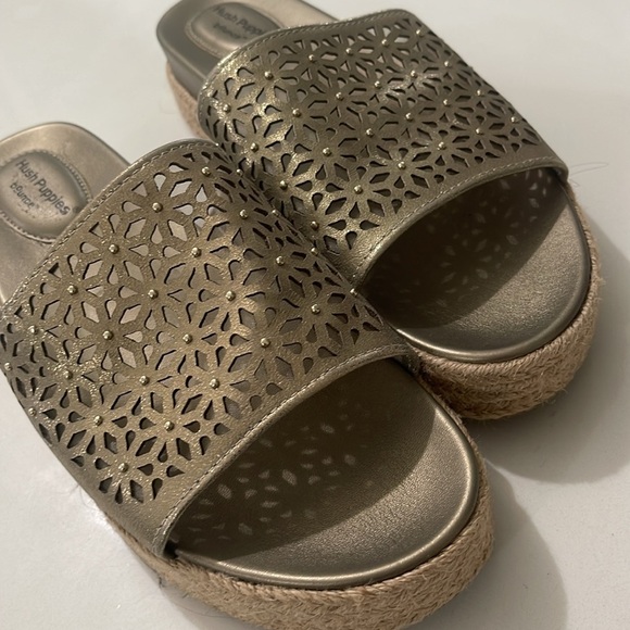 Hush Puppies Women's Lady Platform Slide Sandals size 6M Mushroom Gold Metallic - Picture 15 of 16